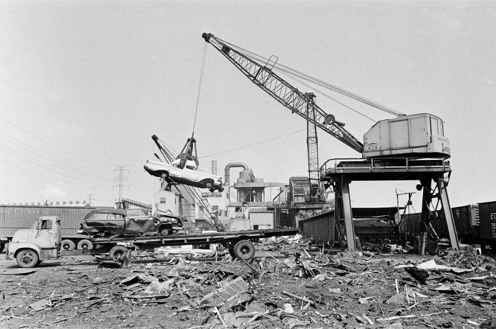 Carco auto junkyard - Howard Lyon for Chicago Sun-Times