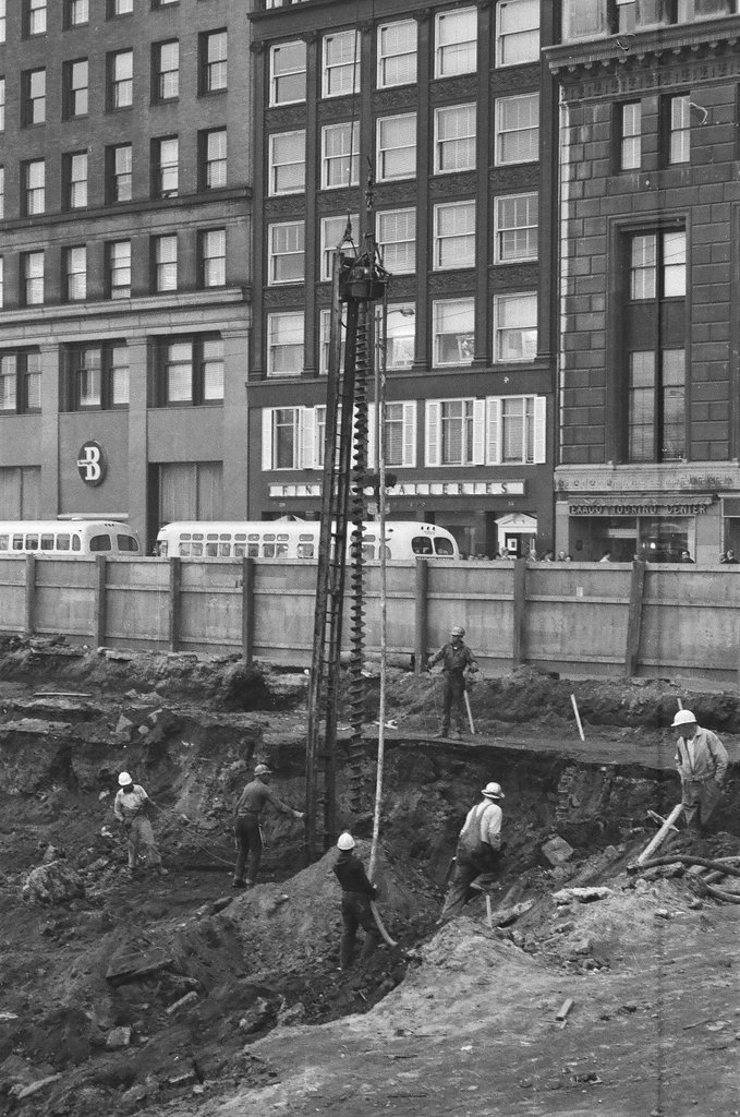 Site of landslide at parking garage site - Howard Lyon for Chicago Sun-Times