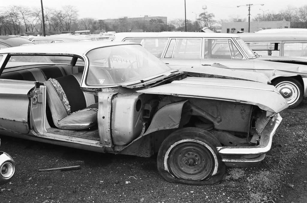 Chicago police auto pound - Ralph Arvidson for Chicago Sun-Times