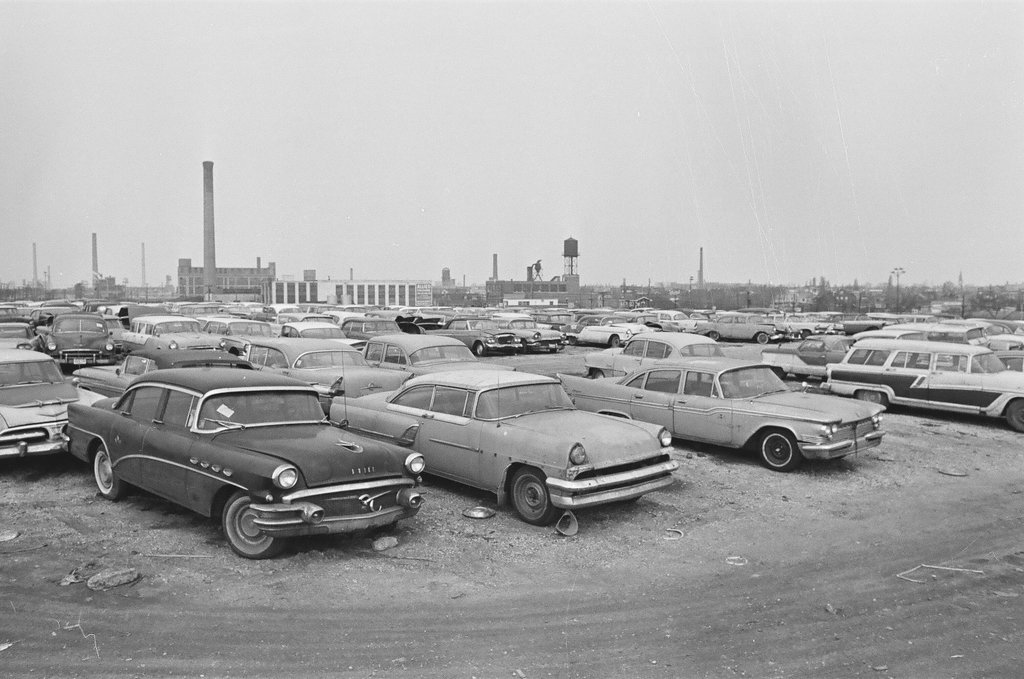 City of Chicago auto pound - Bob Langer for Chicago Sun-Times
