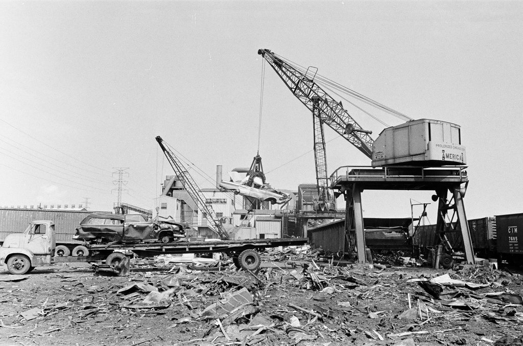 Carco auto junkyard - Howard Lyon for Chicago Sun-Times