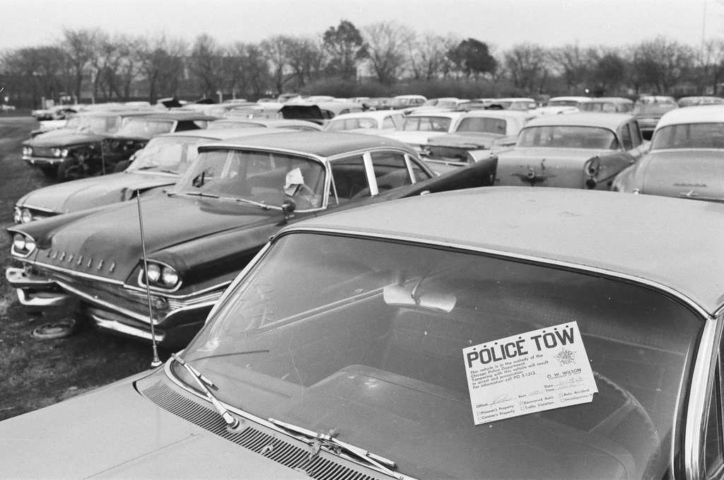 Chicago police auto pound - Ralph Arvidson for Chicago Sun-Times