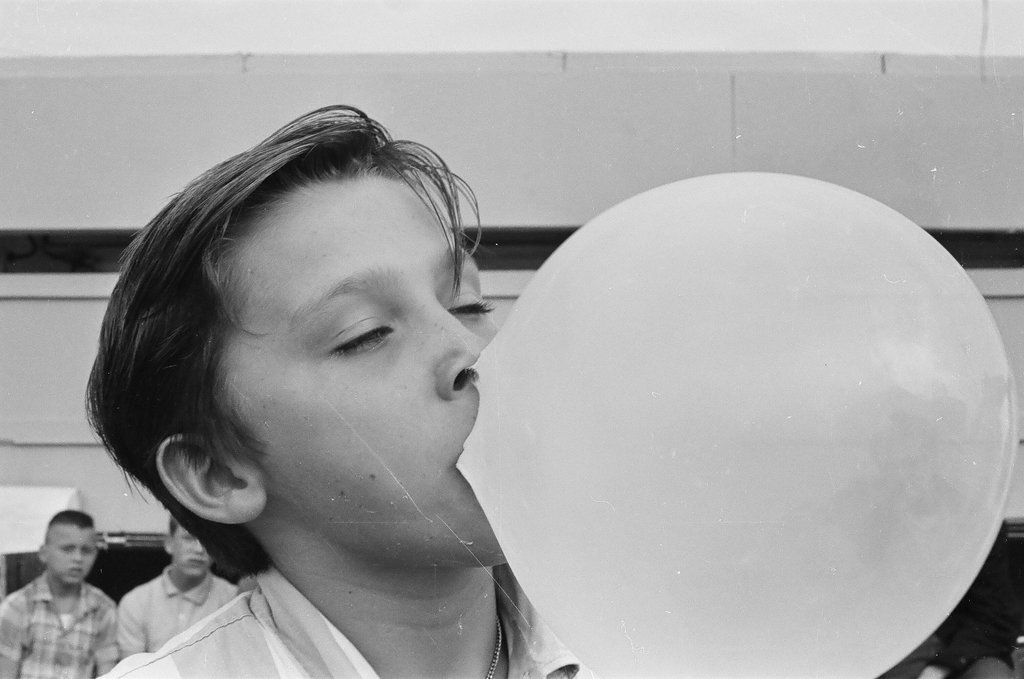 Bubble blowing contest at Back of the Yards Family Fun Fair - Kotalik (Bob or George) for Chicago Sun-Times