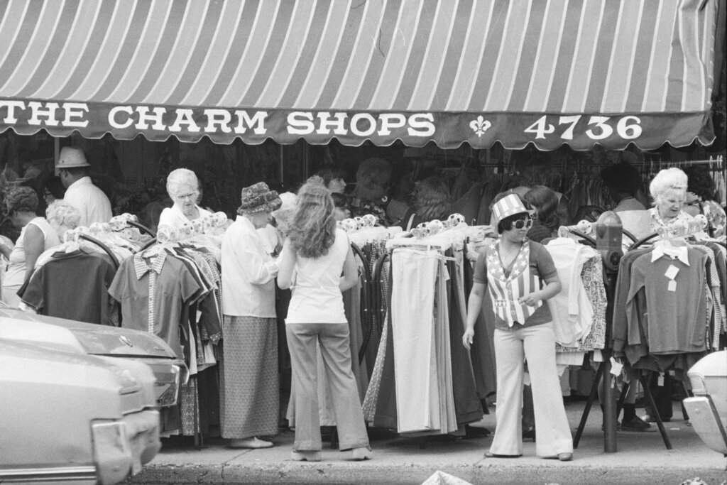 Back of the Yards Sidewalk Sale - Charles Krejcsi for Chicago Sun-Times
