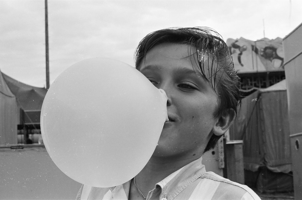 Bubble blowing contest at Back of the Yards Family Fun Fair - Kotalik (Bob or George) for Chicago Sun-Times