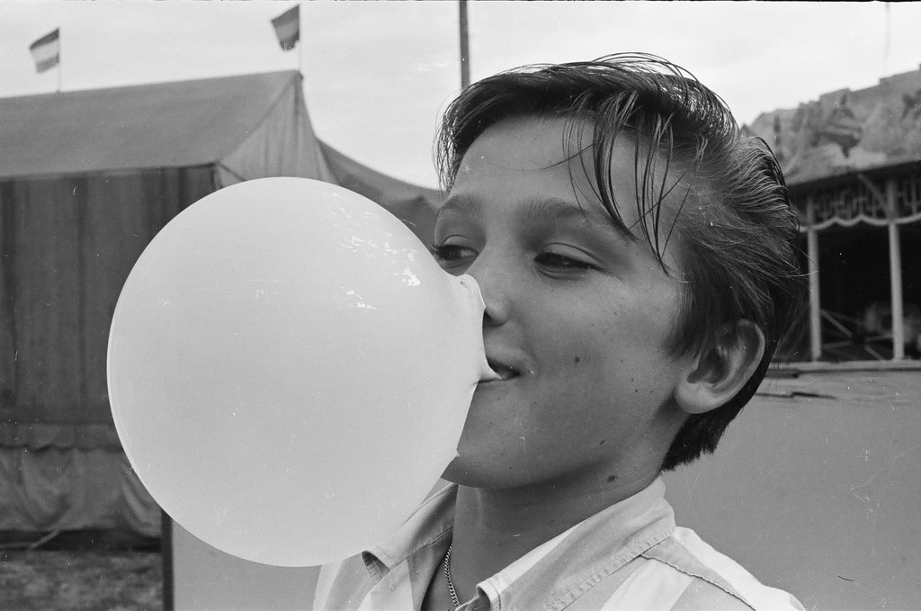 Bubble blowing contest at Back of the Yards Family Fun Fair - Kotalik (Bob or George) for Chicago Sun-Times