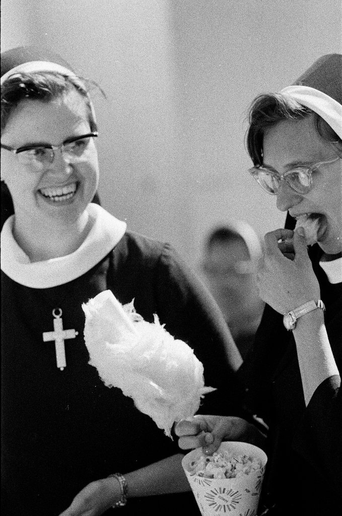 Nuns at Back of the Yards Family Fun Fair - Larry Graff for Chicago Sun-Times