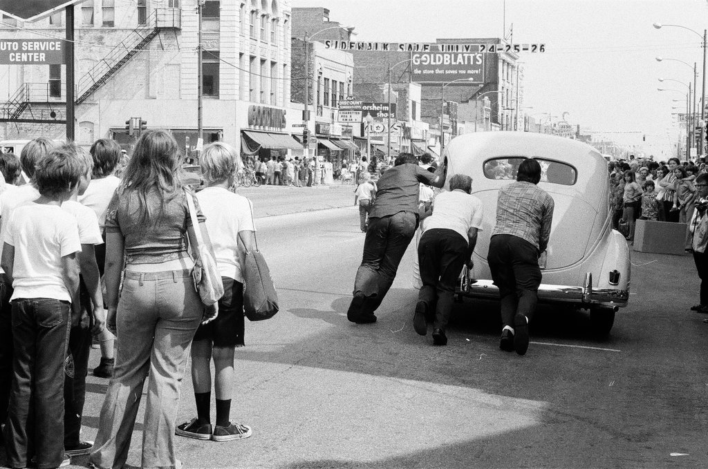 Back of the Yards Old Time Parade - Gene Pesek for Chicago Sun-Times