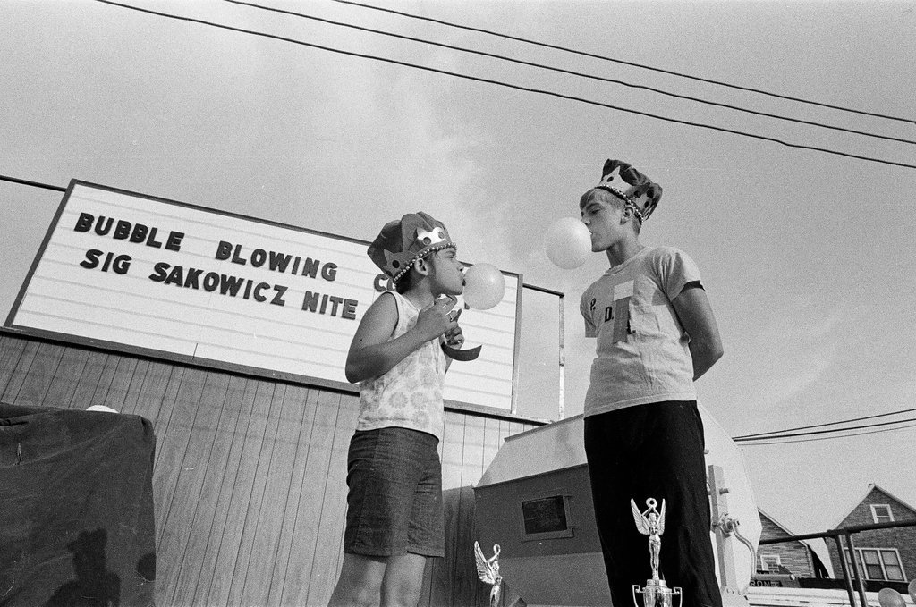 Back of the Yards Family Fun Fair - Howard D. Simmons for Chicago Sun-Times