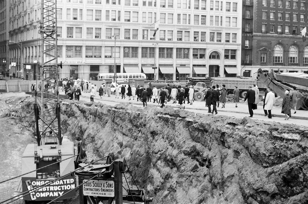 Site of landslide at parking garage site - Howard Lyon for Chicago Sun-Times