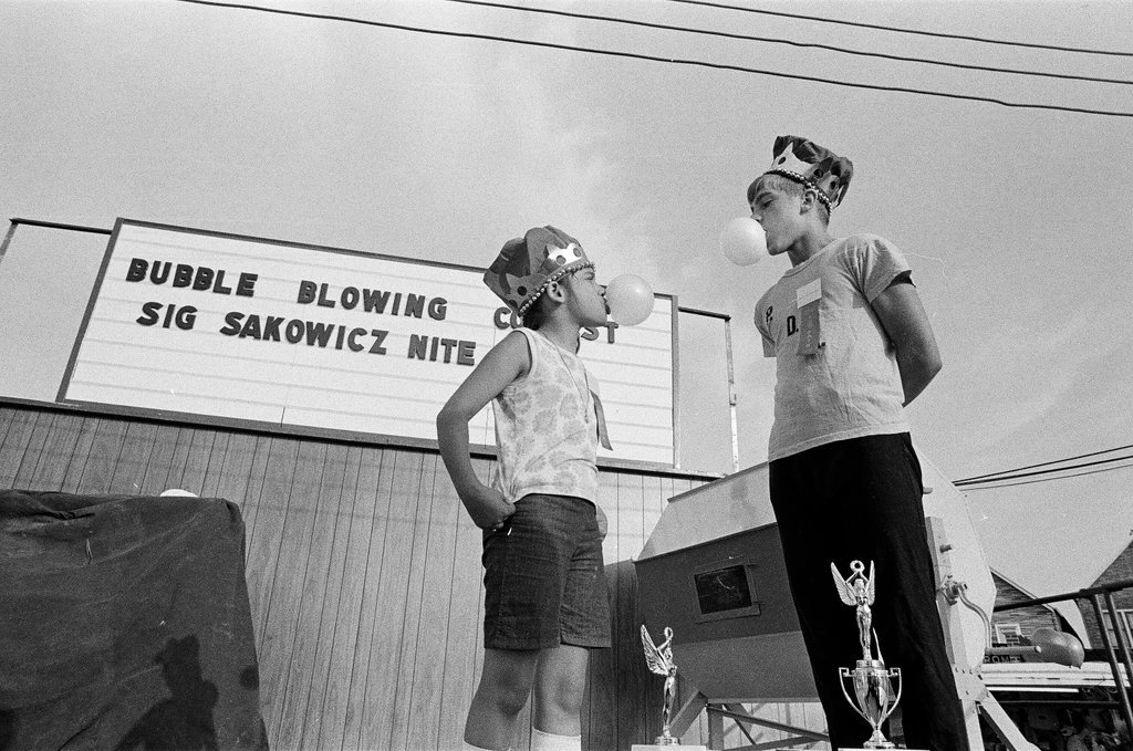 Back of the Yards Family Fun Fair - Howard D. Simmons for Chicago Sun-Times