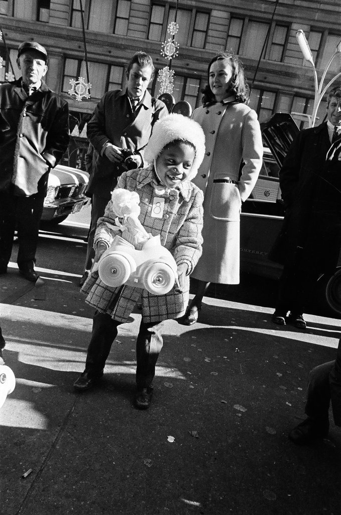 Monique Caldwell with Santa for Crusade of Mercy event - Charles Krejcsi for Chicago Sun-Times