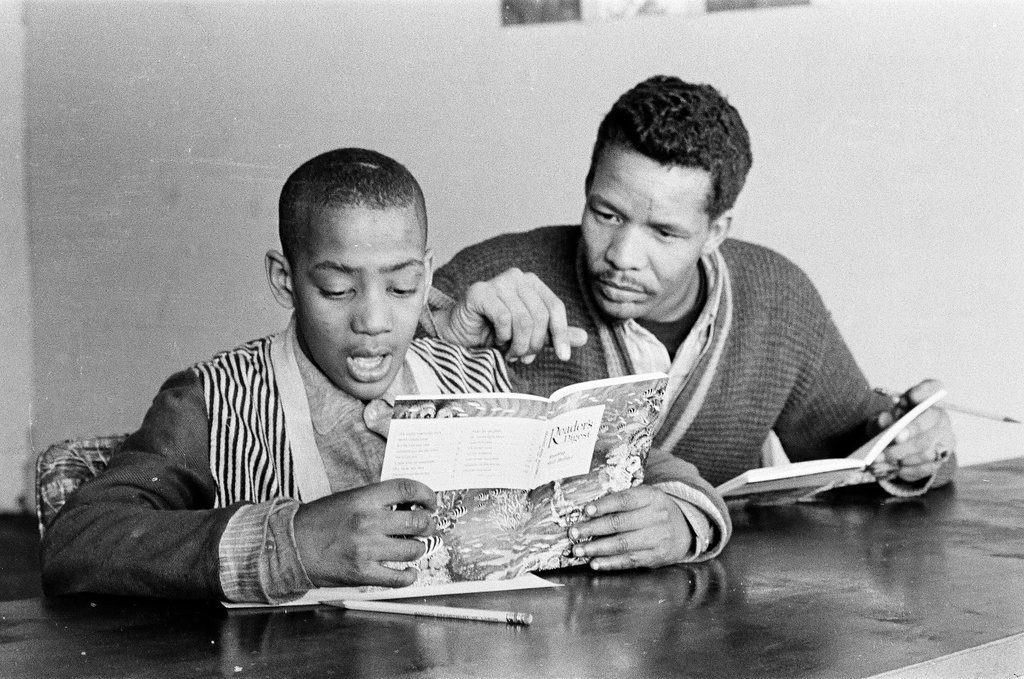 Congress of Racial Equality office and tutoring - John Tweedle for Chicago Sun-Times