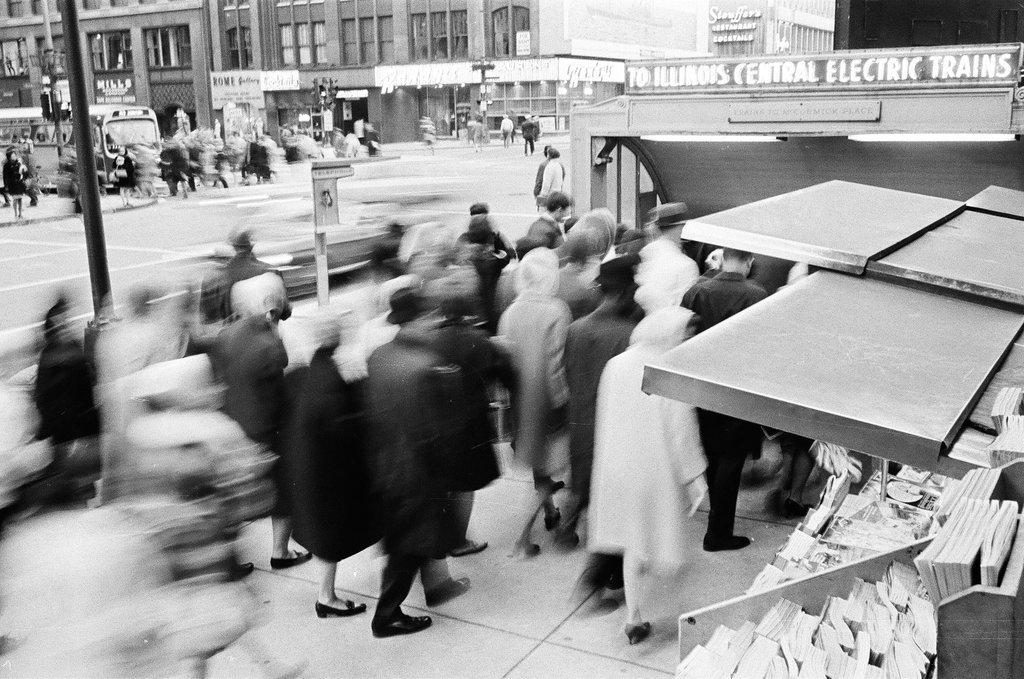 Afternoon rush hour in the Loop - Jack Dykinga for Chicago Sun-Times