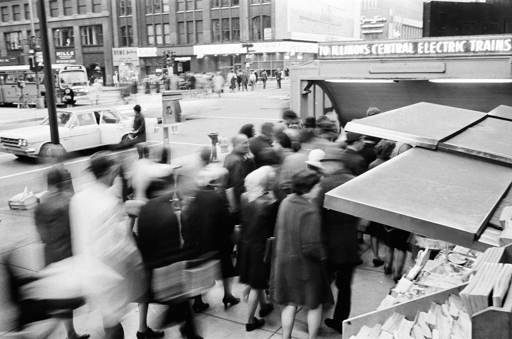 Afternoon rush hour in the Loop - Jack Dykinga for Chicago Sun-Times