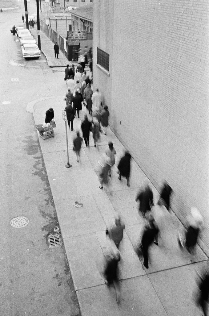 Afternoon rush hour in the Loop - Jack Dykinga for Chicago Sun-Times