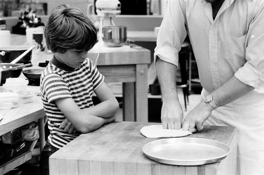 Kids prepare pizzas at Continental Cookery - Gene Pesek for Chicago Sun-Times