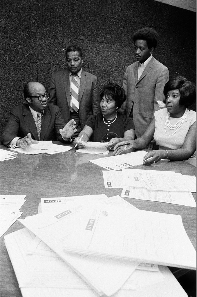 Contract Buyers League members signing up for loans - James (Jim) Klepitsch for Chicago Sun-Times