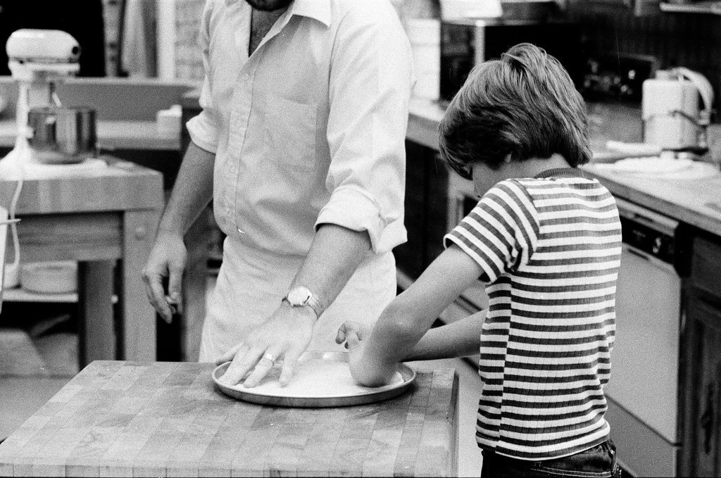 Kids prepare pizzas at Continental Cookery - Gene Pesek for Chicago Sun-Times