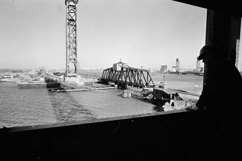 Broken crane machine in Calumet River - Pete Peters for Chicago Sun-Times