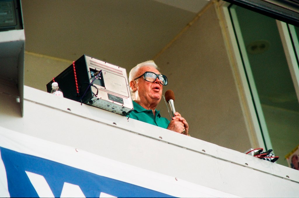 Harry Caray returns to Wrigley Field after illness - Pablo Martinez Monsivais for Chicago Sun-Times