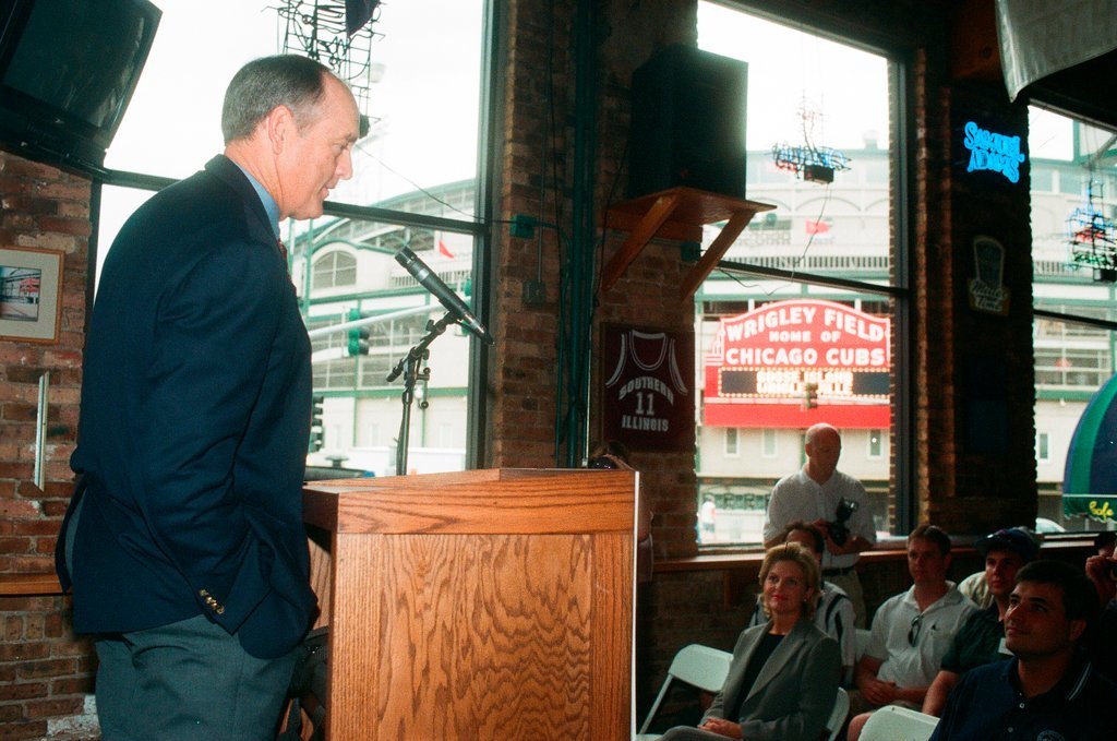 Nolan Ryan makes appearance at The Cubby Bear - Brian Jackson for Chicago Sun-Times