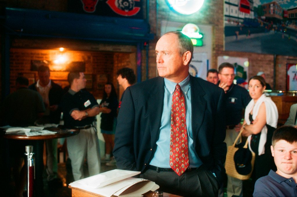 Nolan Ryan makes appearance at The Cubby Bear - Brian Jackson for Chicago Sun-Times