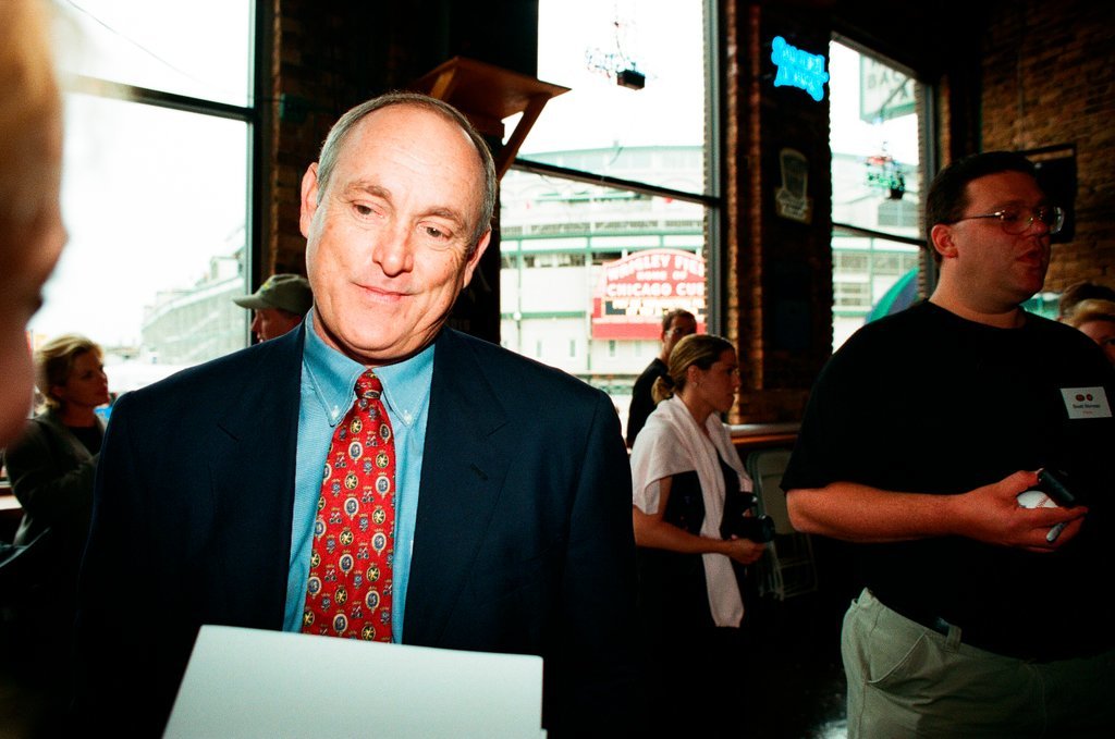 Nolan Ryan makes appearance at The Cubby Bear - Brian Jackson for Chicago Sun-Times
