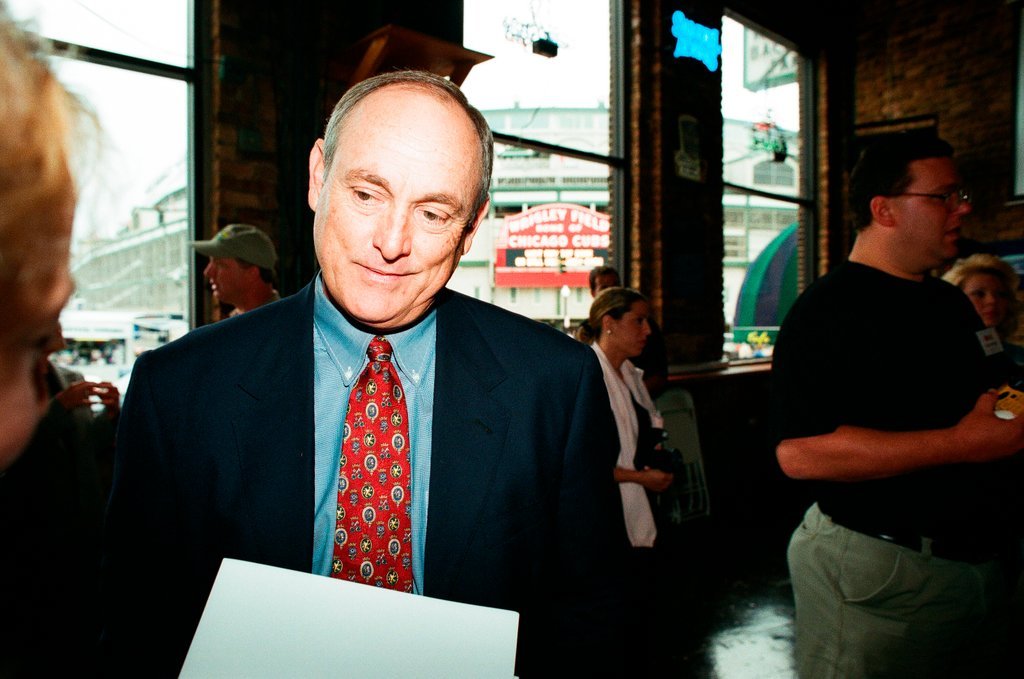 Nolan Ryan makes appearance at The Cubby Bear - Brian Jackson for Chicago Sun-Times