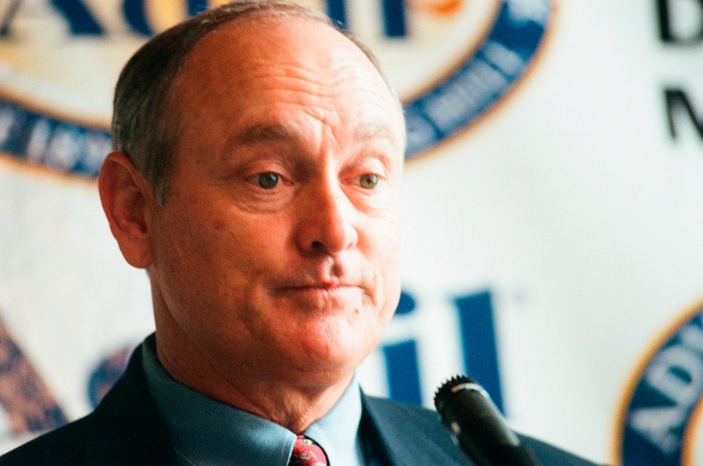 Nolan Ryan makes appearance at The Cubby Bear - Brian Jackson for Chicago Sun-Times