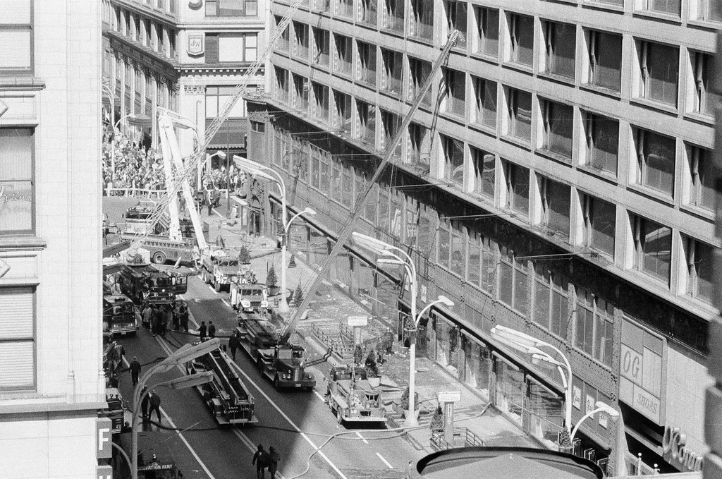 Fire in the Loop - Duane Hall for Chicago Sun-Times