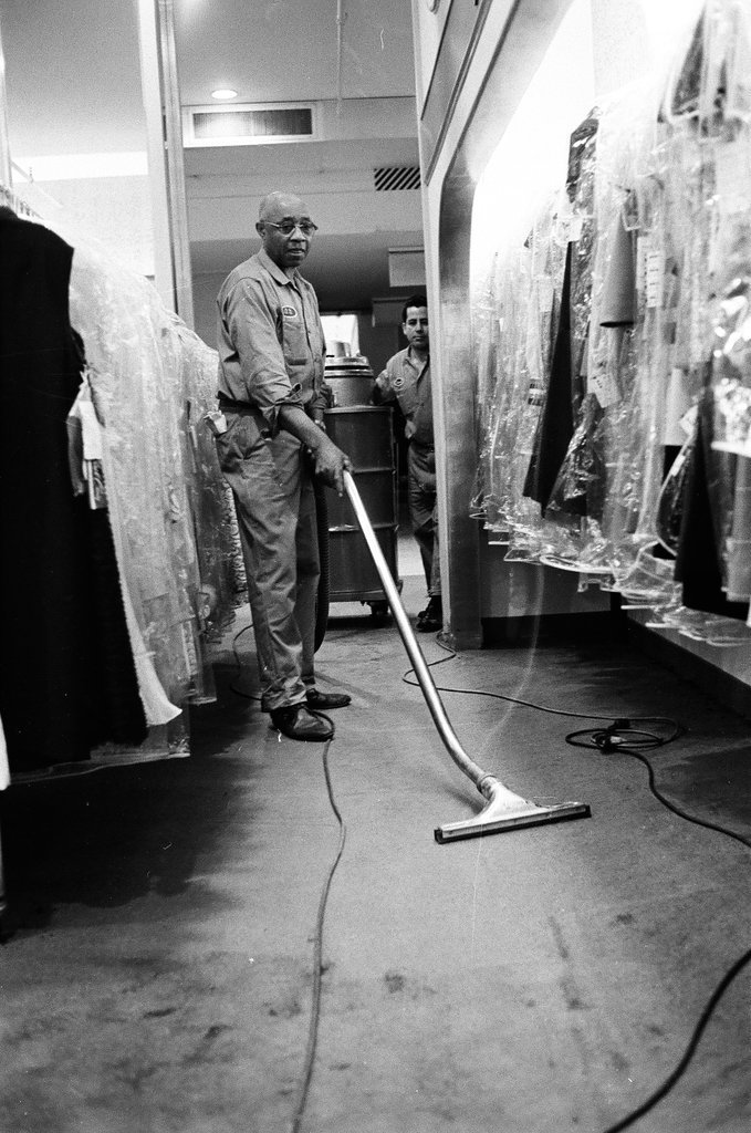 Aftermath of Carson Pirie Scott fire - Ralph Arvidson for Chicago Sun-Times