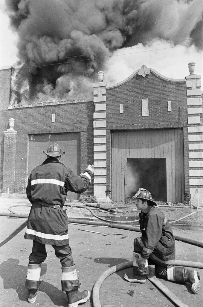 Firefighters fight a fire in Douglas - Jerry Tomaselli for Chicago Sun-Times