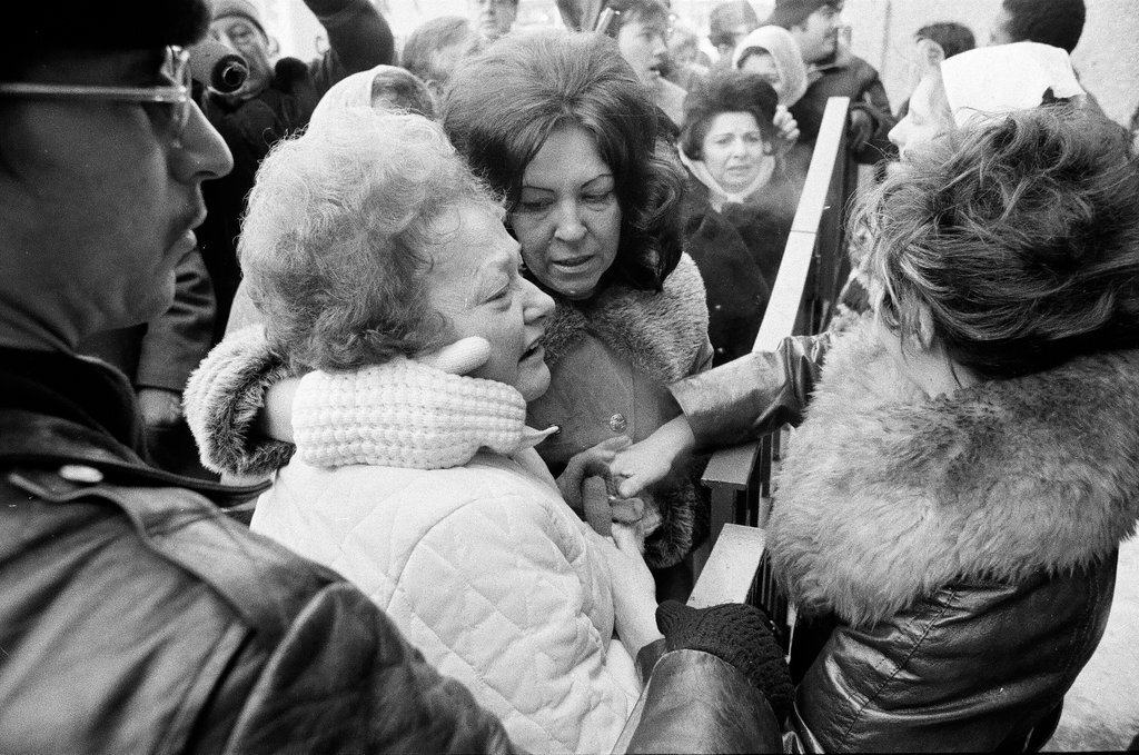 Cermak House residents evacuated during fire - Bob Fila for Chicago Sun-Times