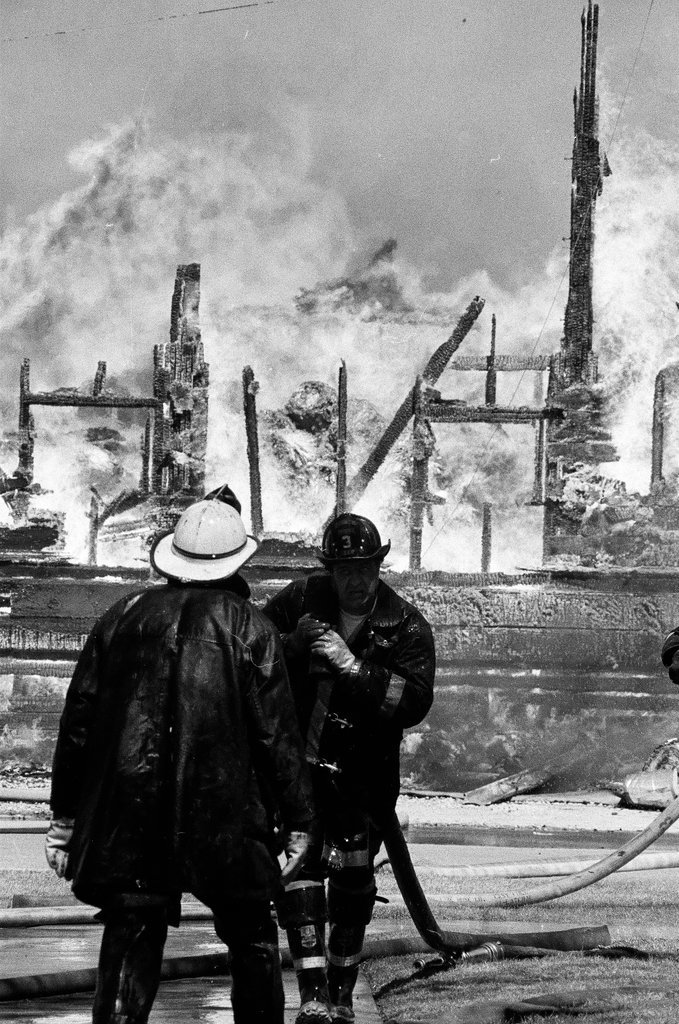 Fire at Berwyn Lumber Company - James (Jim) Klepitsch for Chicago Sun-Times