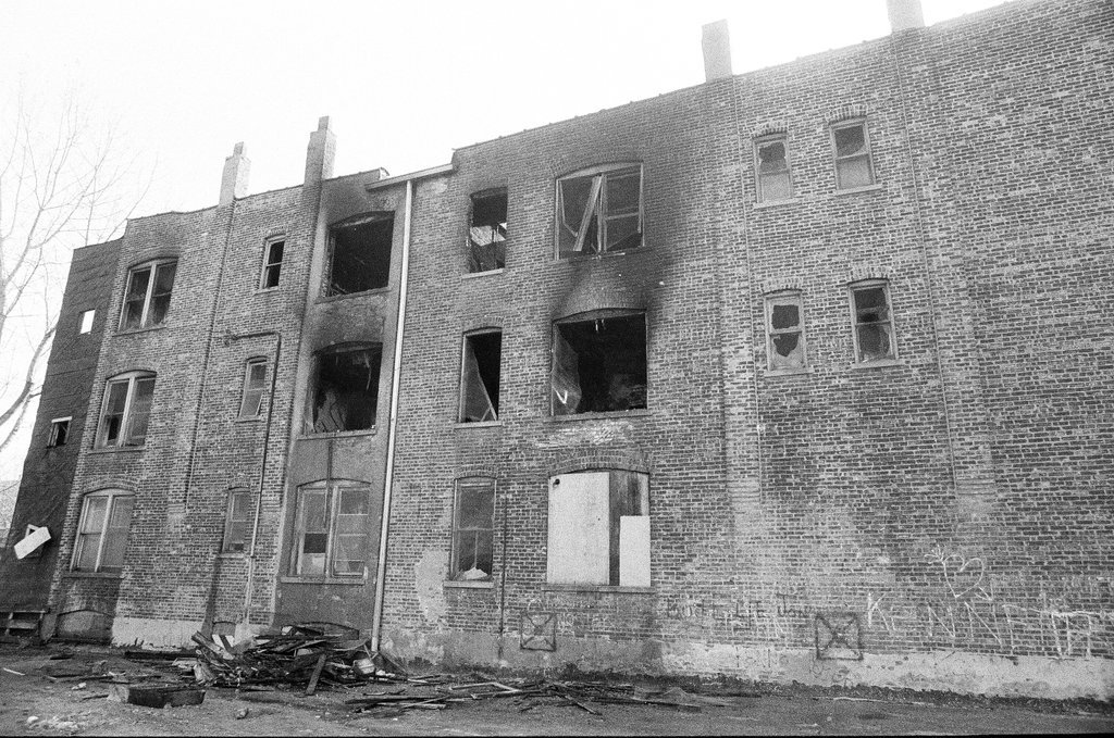 Exterior and interior damage of apartment fire - Jim Mescall for Chicago Sun-Times