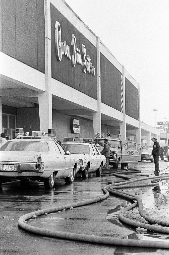 Firefighters at Carson Pirie Scott in Evergreen Park - Kevin Horan for Chicago Sun-Times