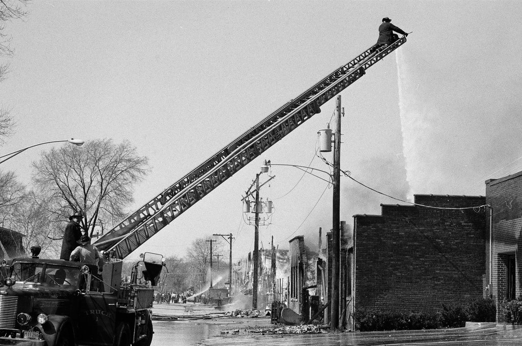 Fire at Berwyn Lumber Company - James (Jim) Klepitsch for Chicago Sun-Times