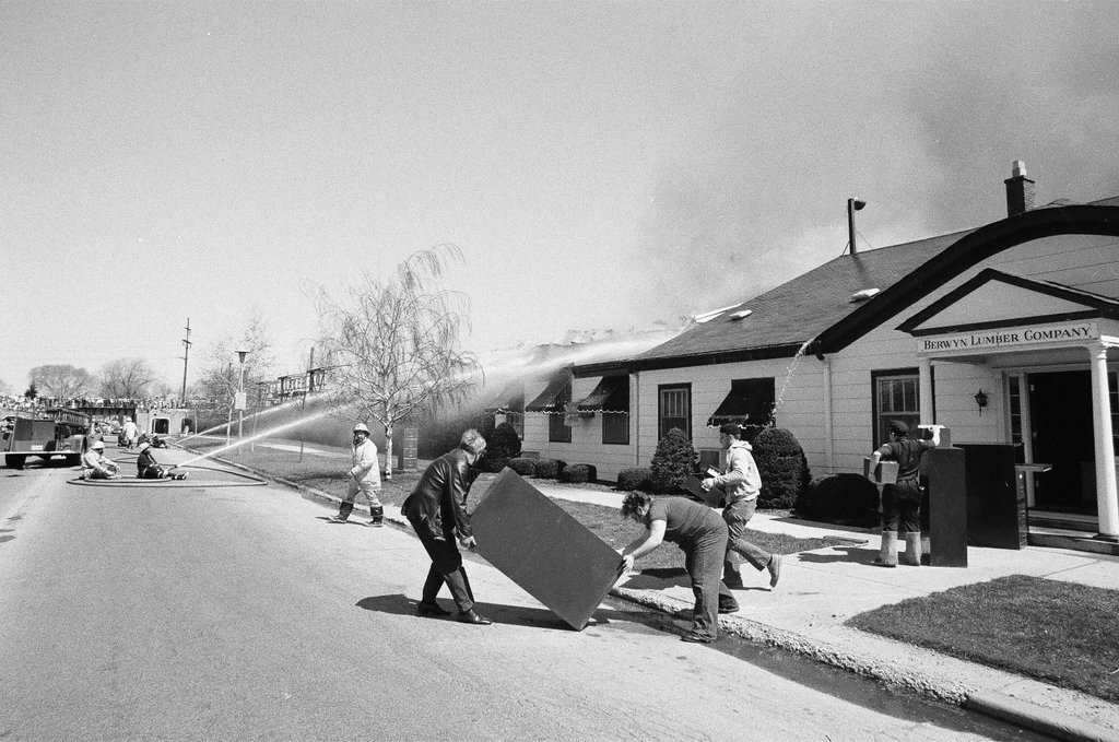 Fire at Berwyn Lumber Company - James (Jim) Klepitsch for Chicago Sun-Times