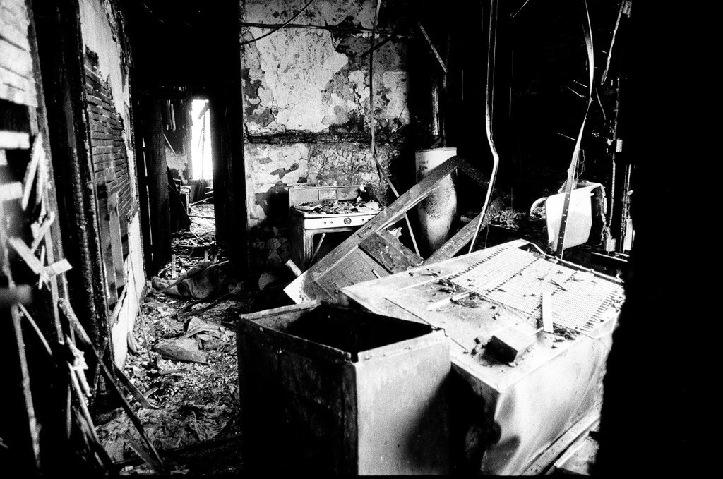Exterior and interior damage of apartment fire - Jim Mescall for Chicago Sun-Times