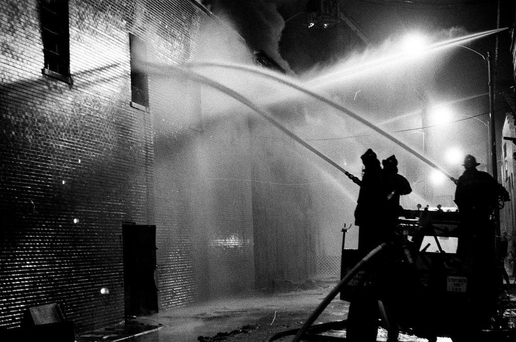 4th alarm fire on Maxwell Street - Edward DeLuga for Chicago Sun-Times