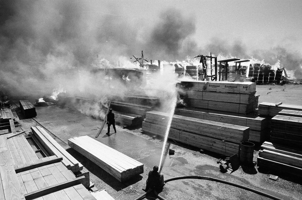 Fire at Berwyn Lumber Company - James (Jim) Klepitsch for Chicago Sun-Times