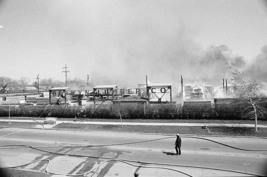 Fire at Berwyn Lumber Company - James (Jim) Klepitsch for Chicago Sun-Times