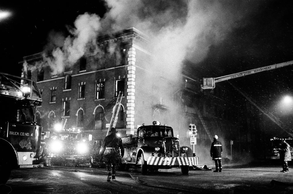 3rd alarm fire in Oakwood - Perry C. Riddle for Chicago Sun-Times