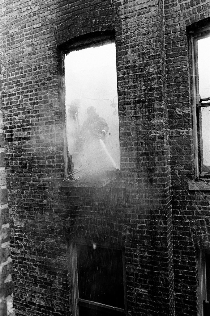 Firefighters fight fire in Grand Boulevard - Kevin Horan for Chicago Sun-Times