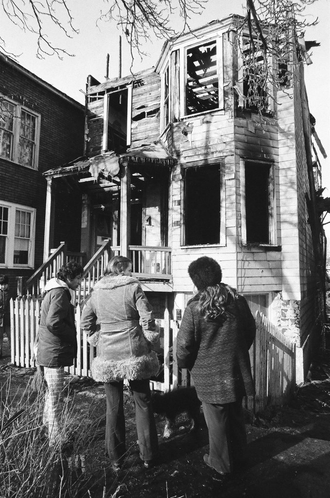 Aftermath of 2nd alarm fire on East 87th Street - Jerry Tomaselli for Chicago Sun-Times