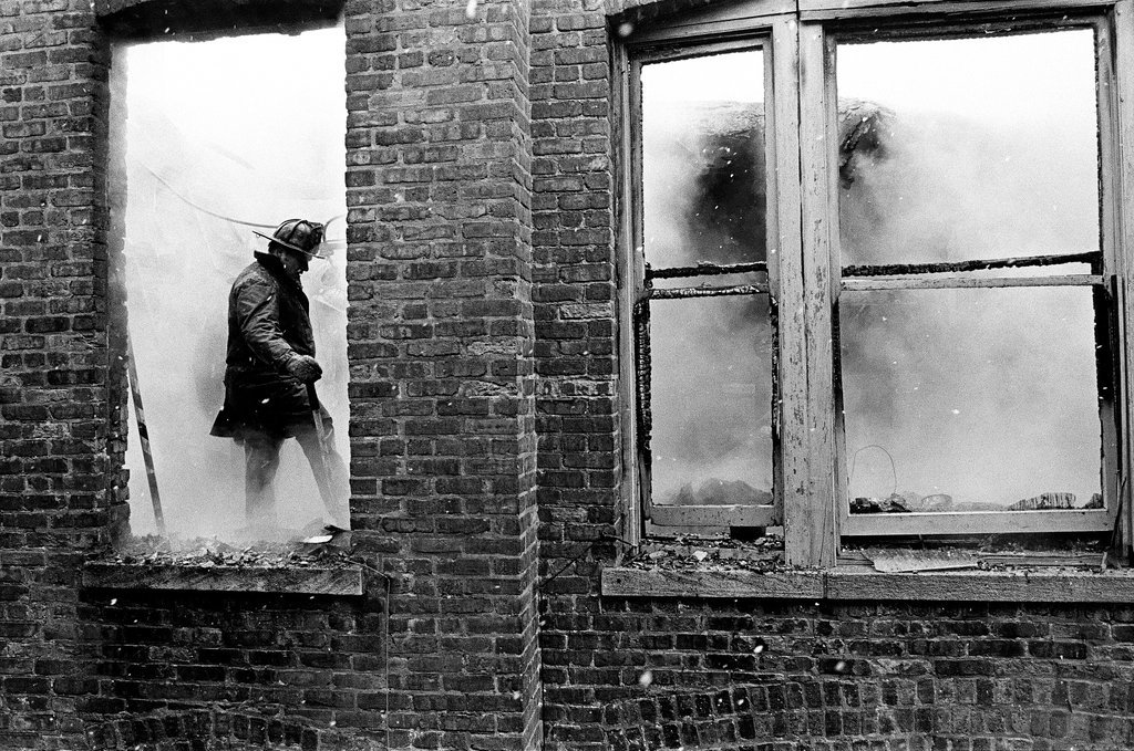 Firefighters fight fire in Grand Boulevard - Kevin Horan for Chicago Sun-Times