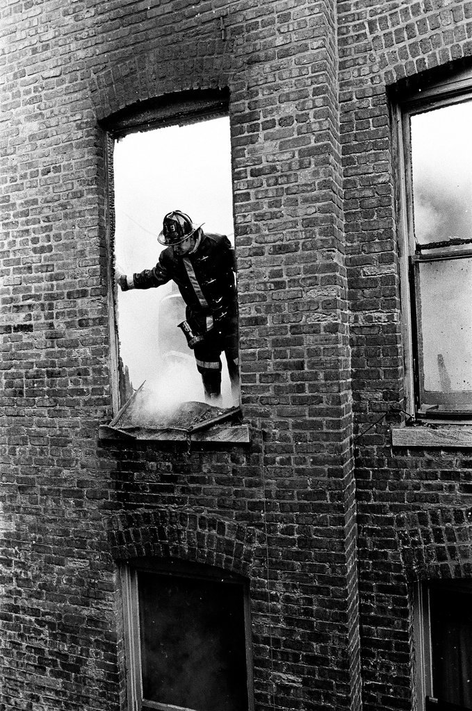 Firefighters fight fire in Grand Boulevard - Kevin Horan for Chicago Sun-Times