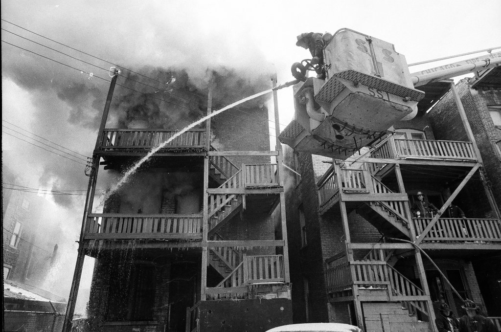 Firefighters fight 2nd alarm fire in North Lawndale - Jerry Tomaselli for Chicago Sun-Times