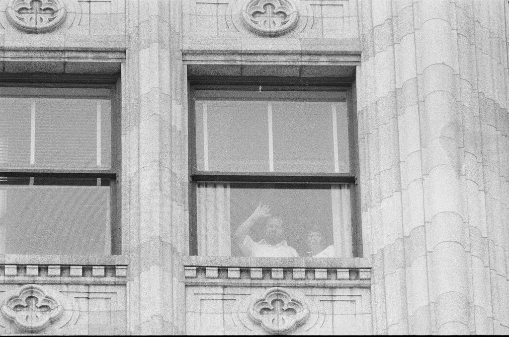 Hostages held in West German Consulate - Jerry Tomaselli for Chicago Sun-Times